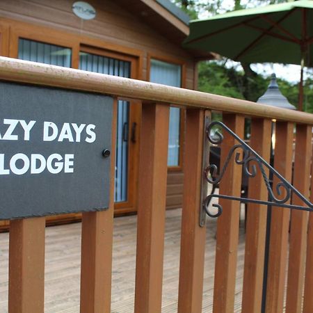 Lazy Days Lodge Glendevon Buitenkant foto