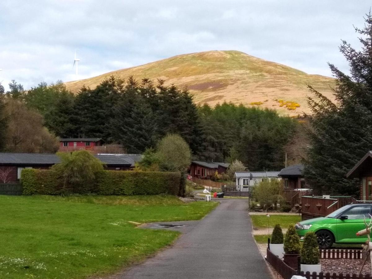 Lazy Days Lodge Glendevon Buitenkant foto