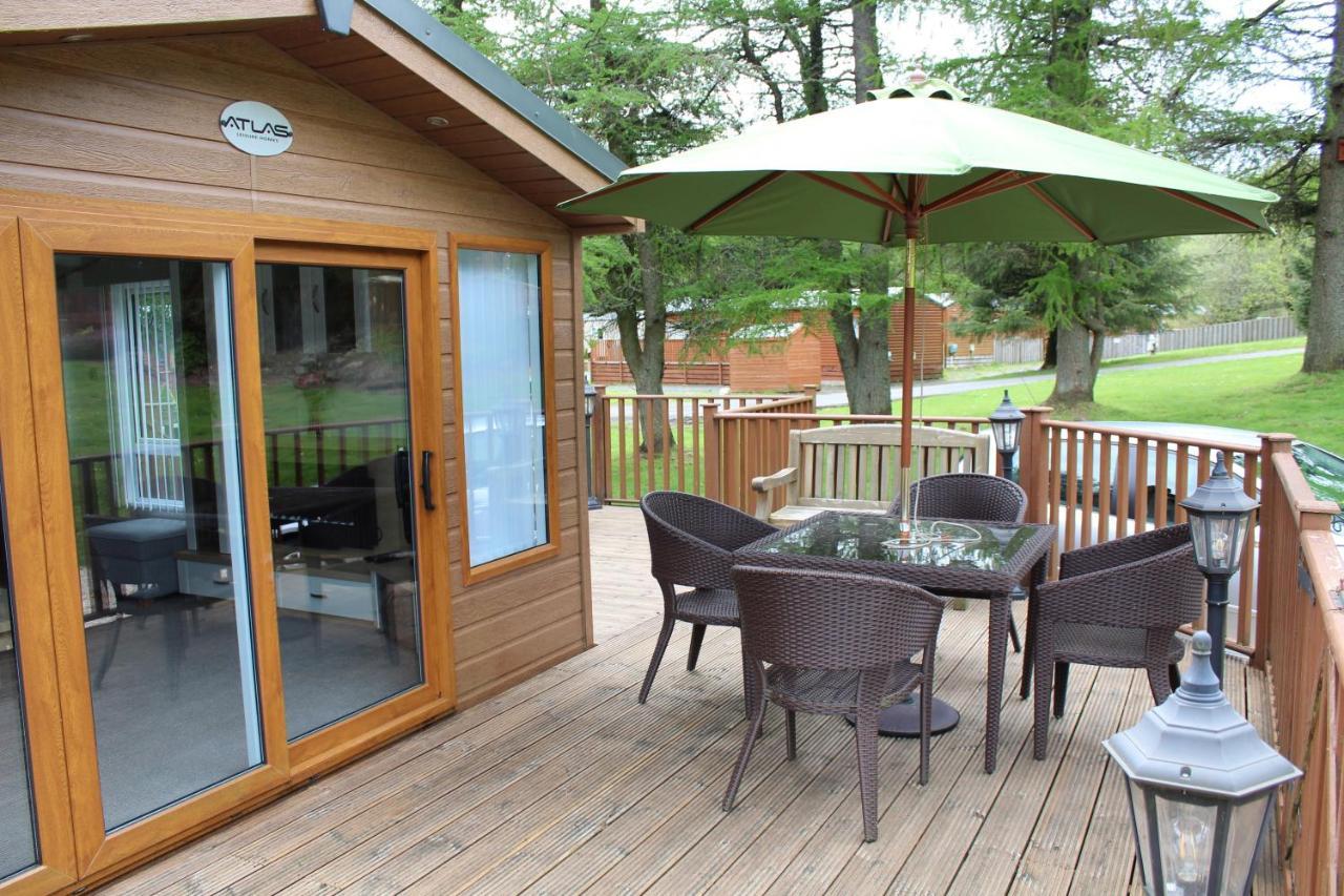 Lazy Days Lodge Glendevon Buitenkant foto
